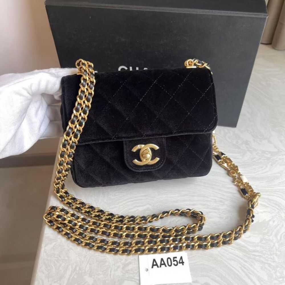 Chanel Women Pre-Loved Bag Very Good Condition